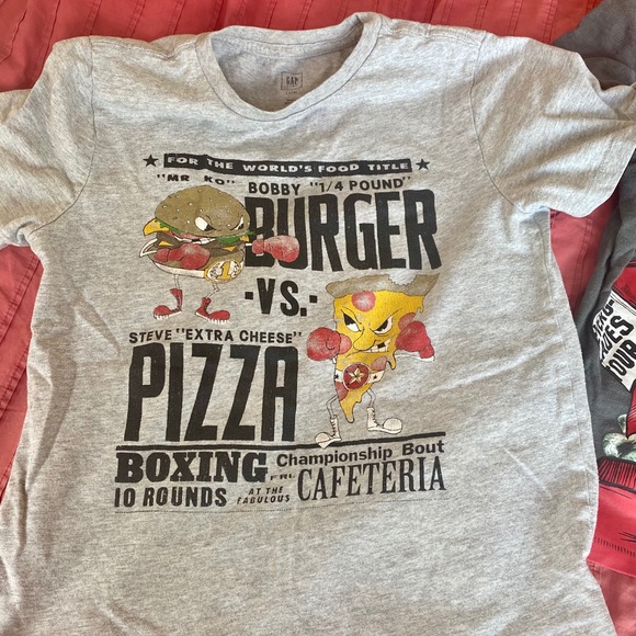 Bundle Gap Boys TShirts 8-10. Gently used.No issue - Picture 4 of 8